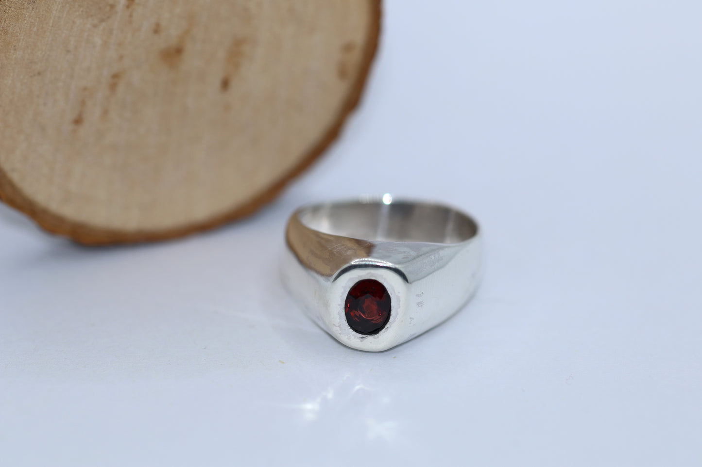 Anillo Garnet